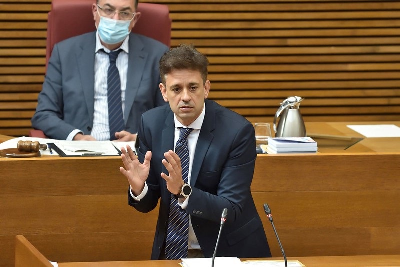 JJ Zaplana critica el gasto sin control farmacéutico del Consell de 1.300 euros anuales incluso antes de la pandemia