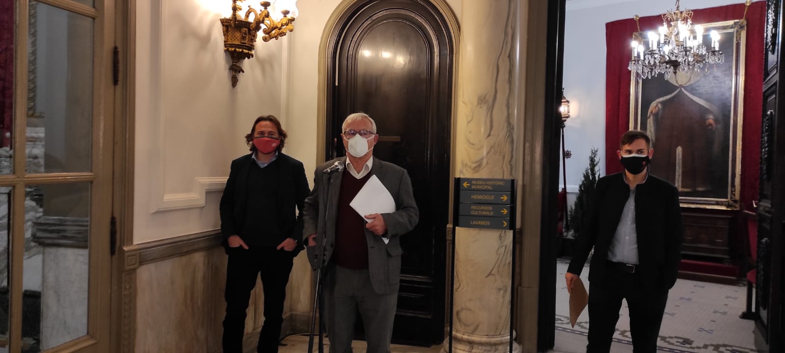 Compromís con el apoyo del PSPV deniegan crear una comisión de investigación sobre el aparatoso incendio de las cocheras de la EMT