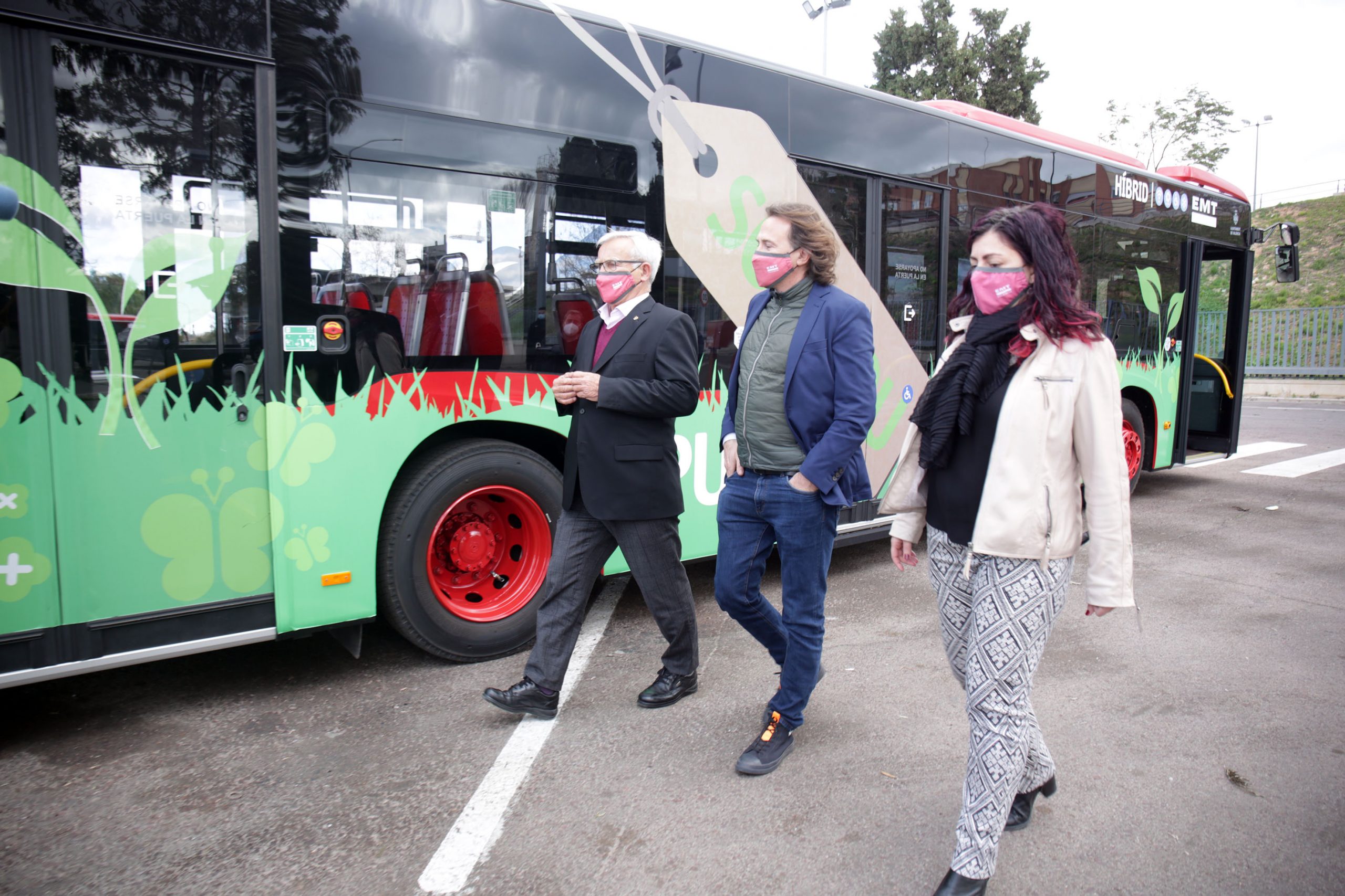 La EMT incorpora 21 nuevos autobuses híbridos con falta de espacio en cocheras y problemas sin resolver