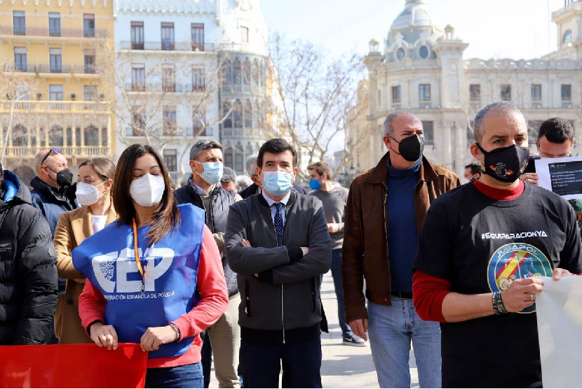Giner censura a Ribó por justificar la violencia en las calles de Valencia y pide que rectifique públicamente