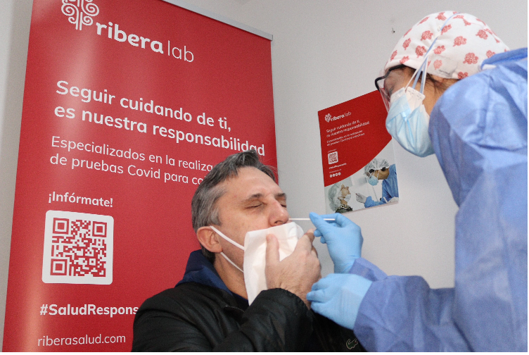 RiberaLAB colabora con la CEOE en la realización de test de antígenos a sus asociados