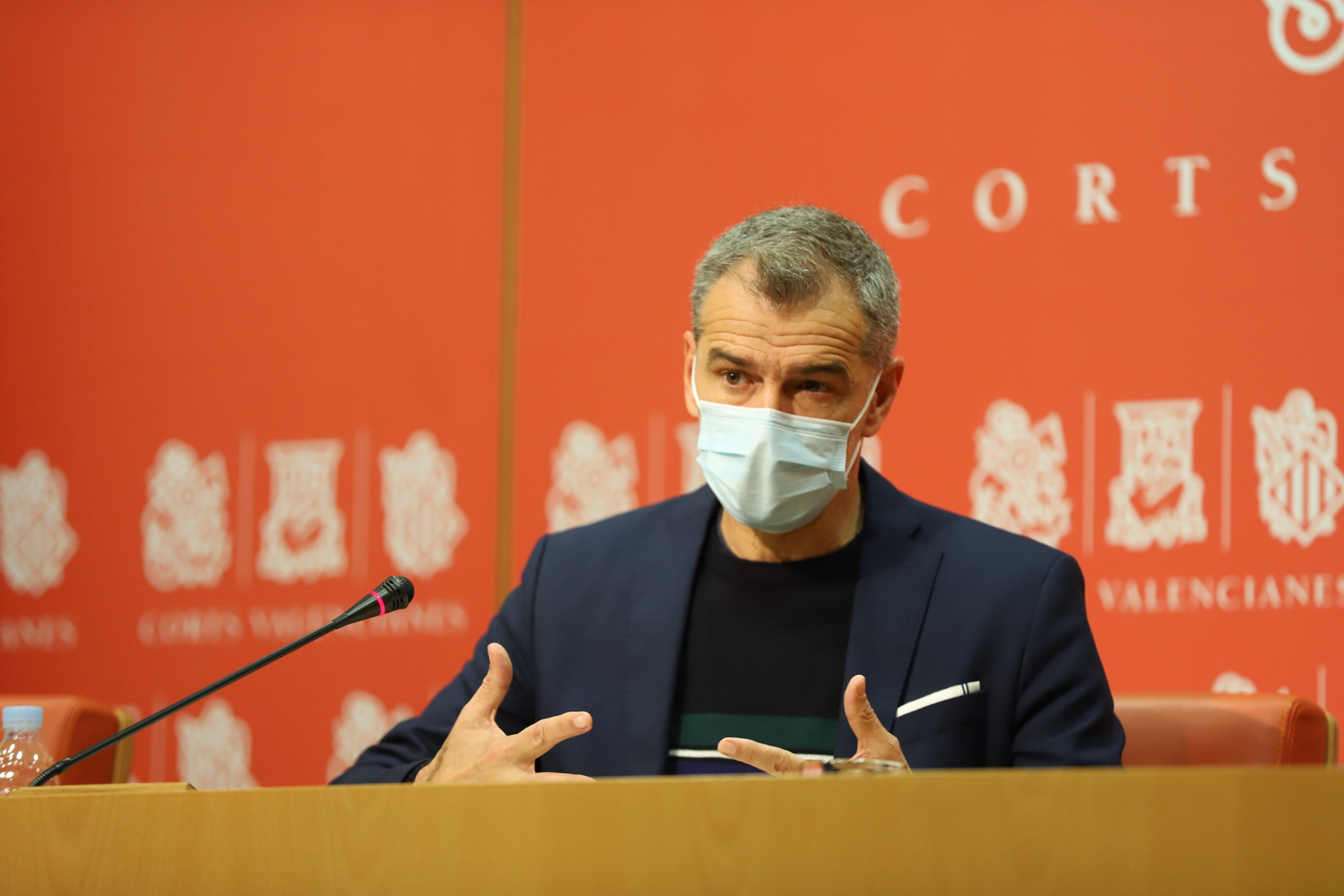 Ciudadanos presenta en Les Corts declaración institucional contra la violencia y en apoyo a la Policía