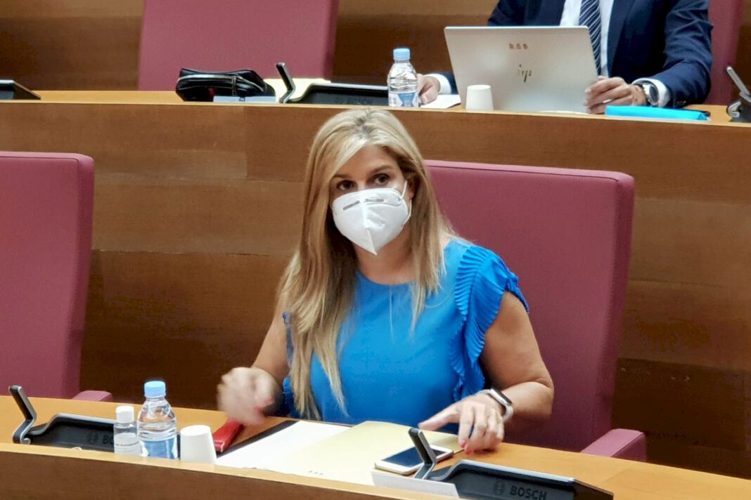 Eva Ortiz: “La comparecencia del director general de À Punt debe arrojar luz sobre la sanción de Competencia a las empresas del clan Puig”
