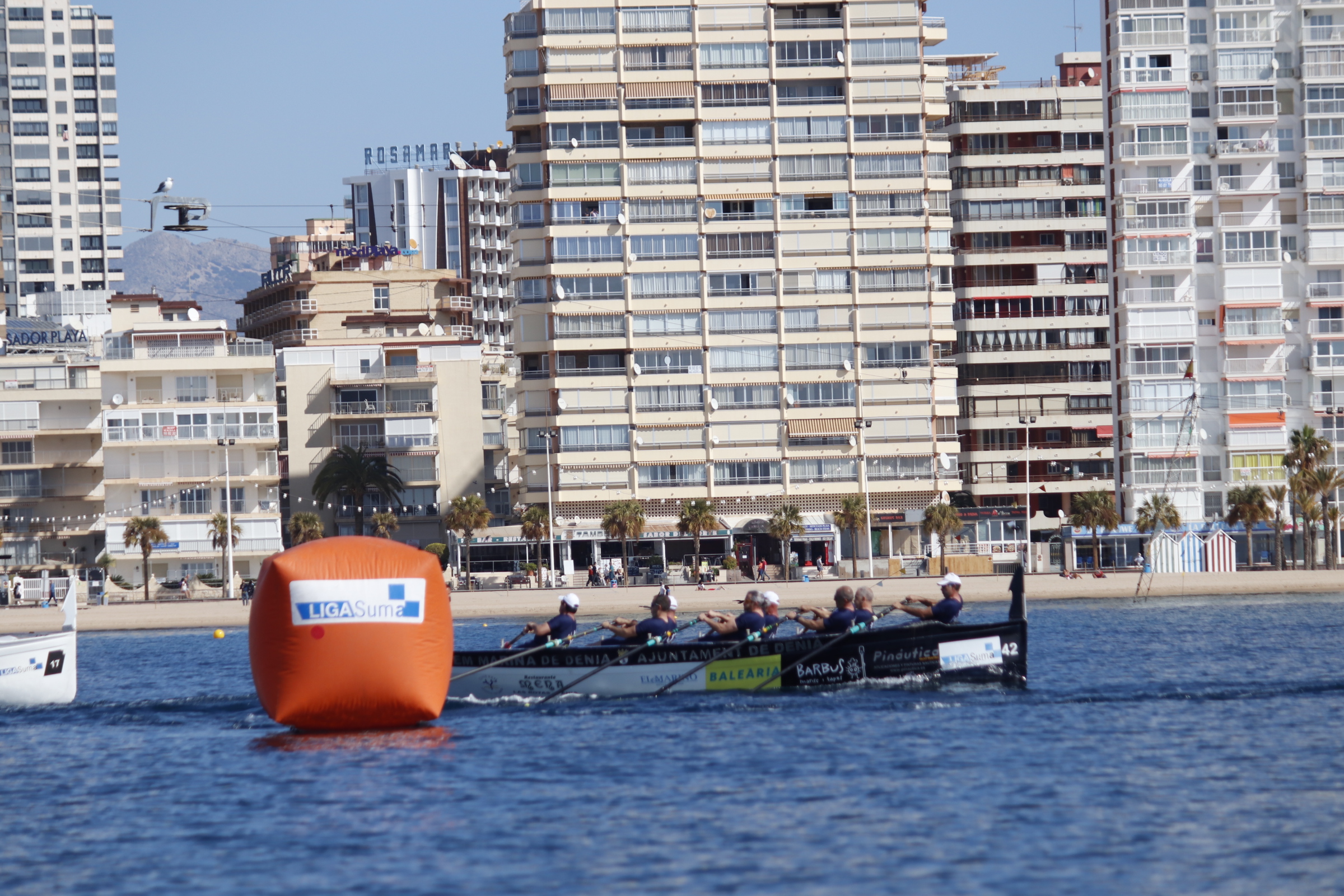 Real Club Náutico Gandía, Real Club Regatas de Alicante y Real Club Náutico Torrevieja, primeros líderes de la Liga SUMA