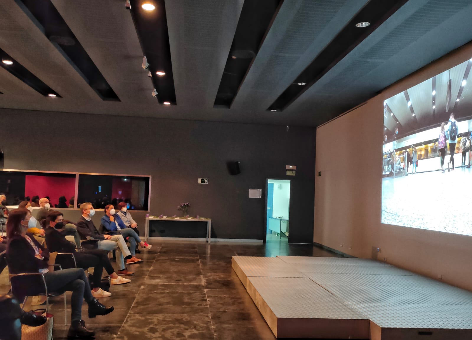 FGV se suma al Día Internacional de la Mujer con el cortometraje 'Las chicas no pierden el tren'