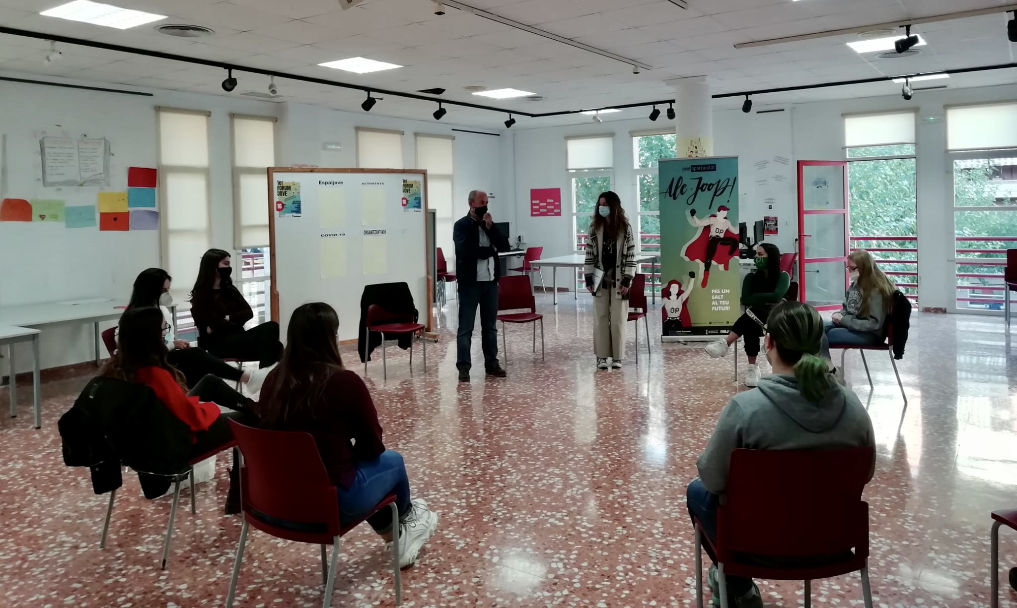 Massanassa realiza una encuesta para conocer la realidad juvenil del pueblo