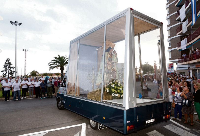 Las ofrendas de flores en las parroquias y el paso sin paradas del Maremóvil se celebrarán con las medidas de seguridad sanitarias establecidas