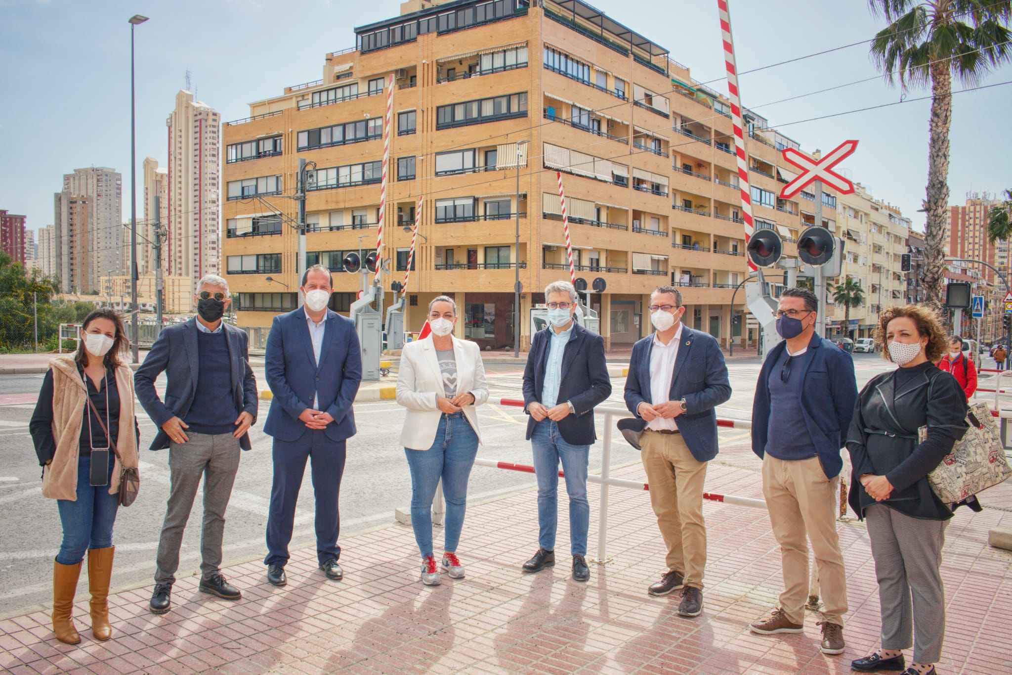 La Generalitat licitará este año las obras de supresión del paso a nivel de la avenida de Beniardà en Benidorm