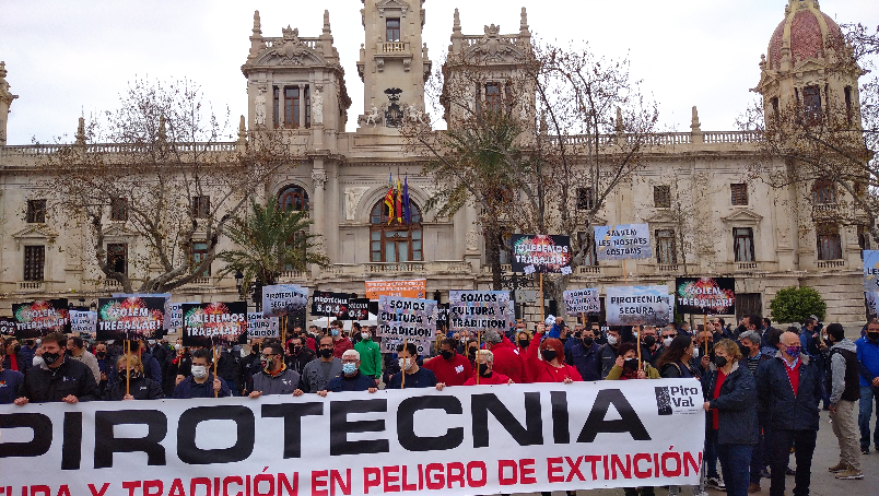 La pirotecnia valenciana se planta ante las trabas burocráticas y los problemas que generan las propias instituciones valencianas