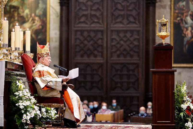 El Arzobispo preside la misa 