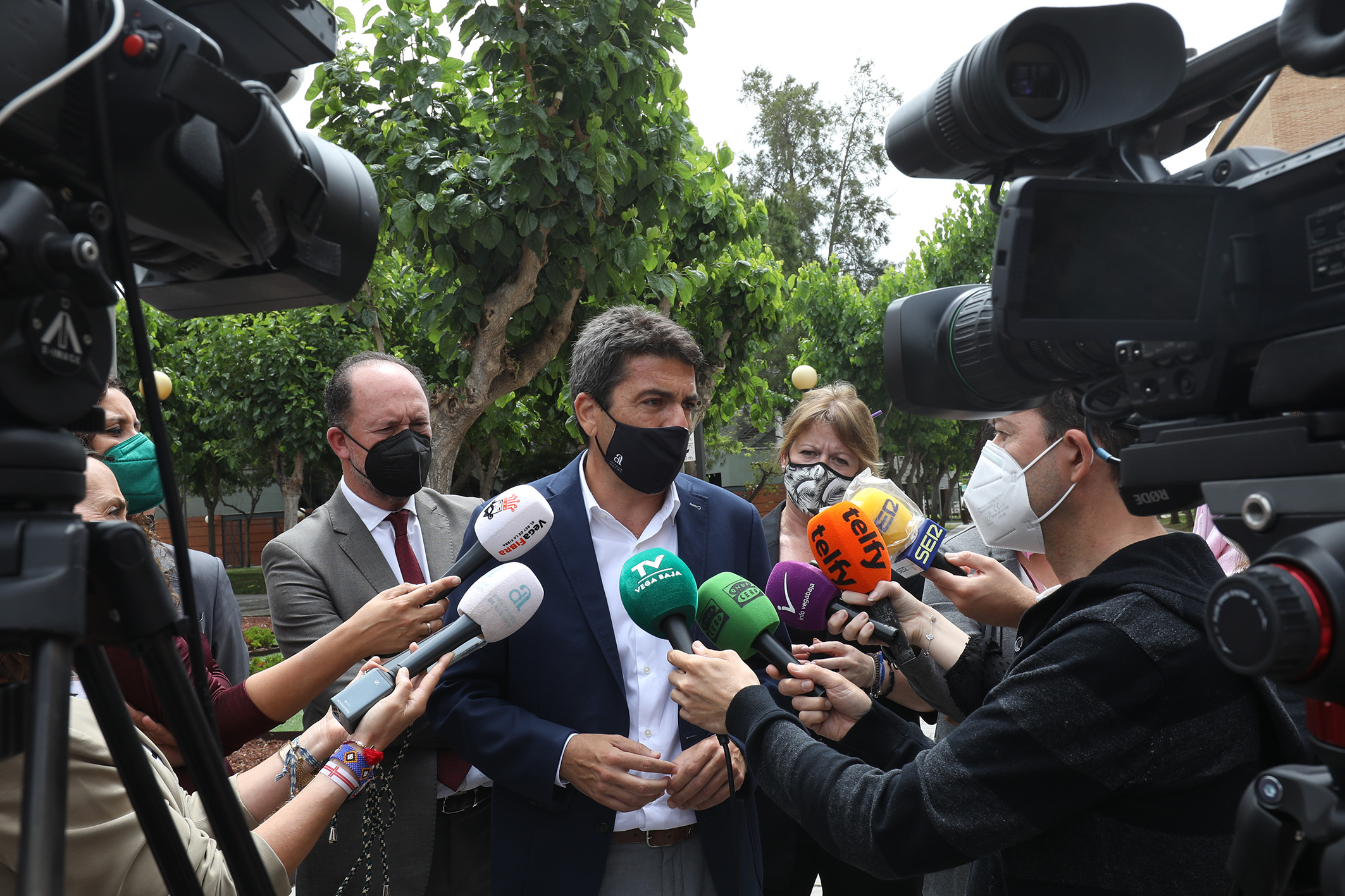 Carlos Mazón denuncia el daño al sector agroalimentario de la Vega Baja con los recortes del Gobierno al trasvase