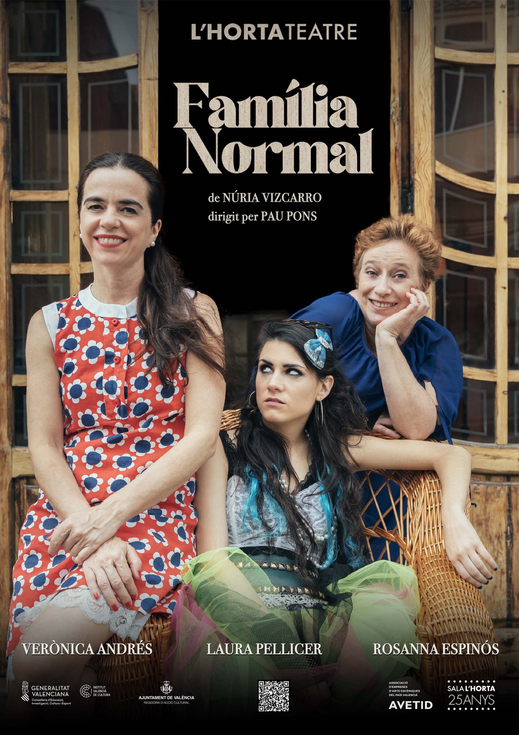 Cartel de la obra de teatro "Familia Normal"