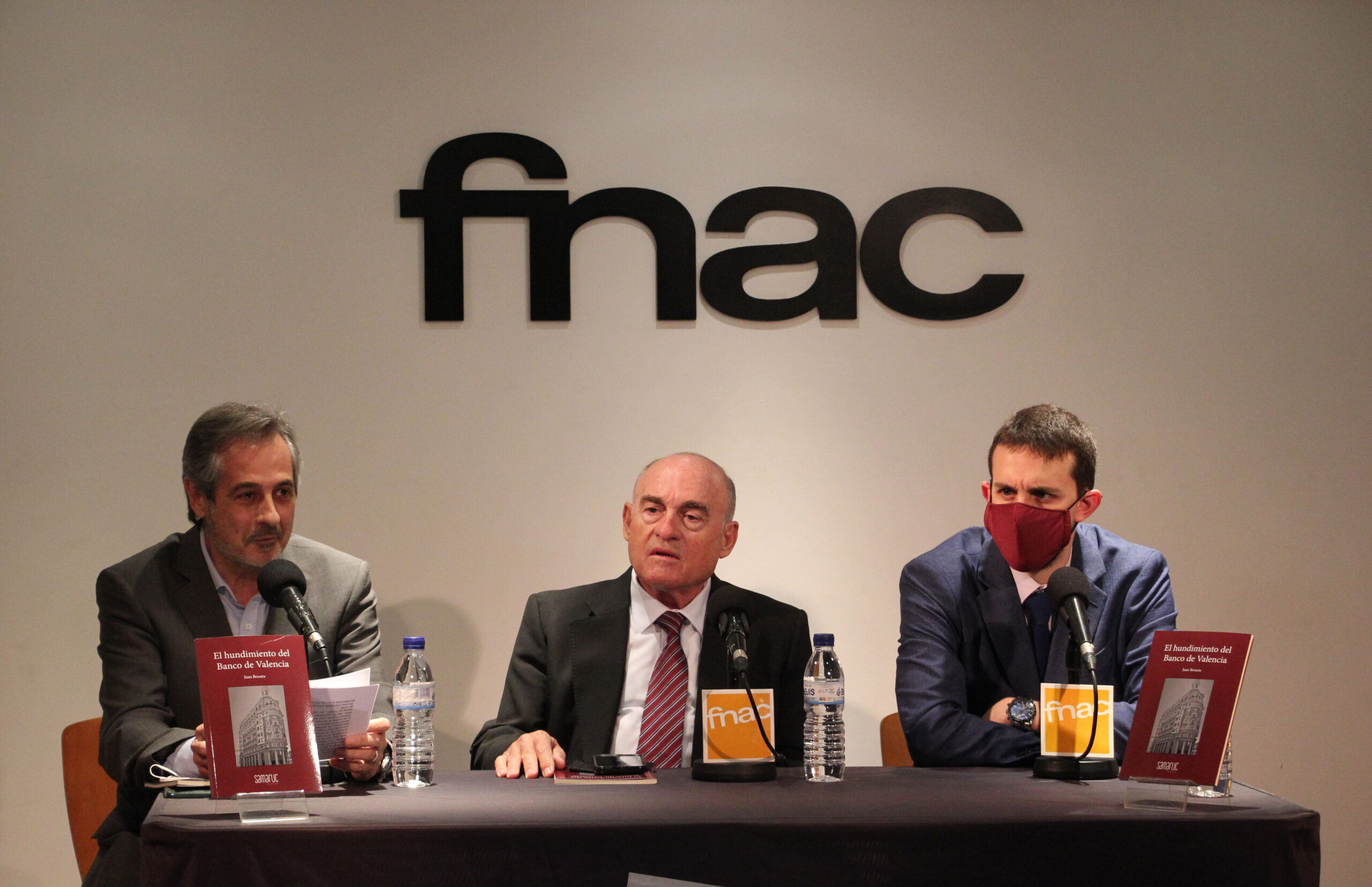 Juan Broseta en la presentación de su libro 'El hundimiento del Banco de Valencia'