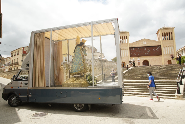La imagen peregrina de la Virgen de los Desamparados visita Cofrentes los días 17, 18 y 19 de Septiembre
