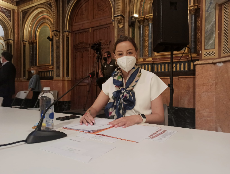 Rocío Gil insiste en la necesidad de apartar a Vera de todos sus cargos en Divalterra