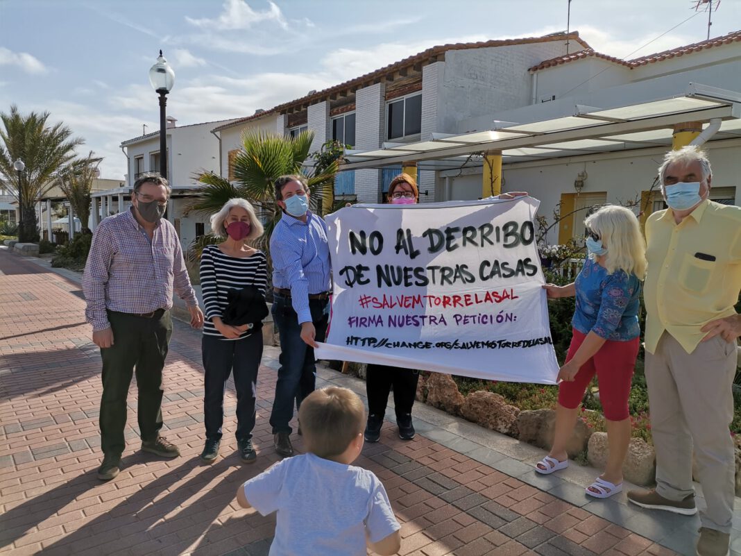 Ciudadanos exige la paralización del derrumbe del poblado marítimo de Torre la Sal