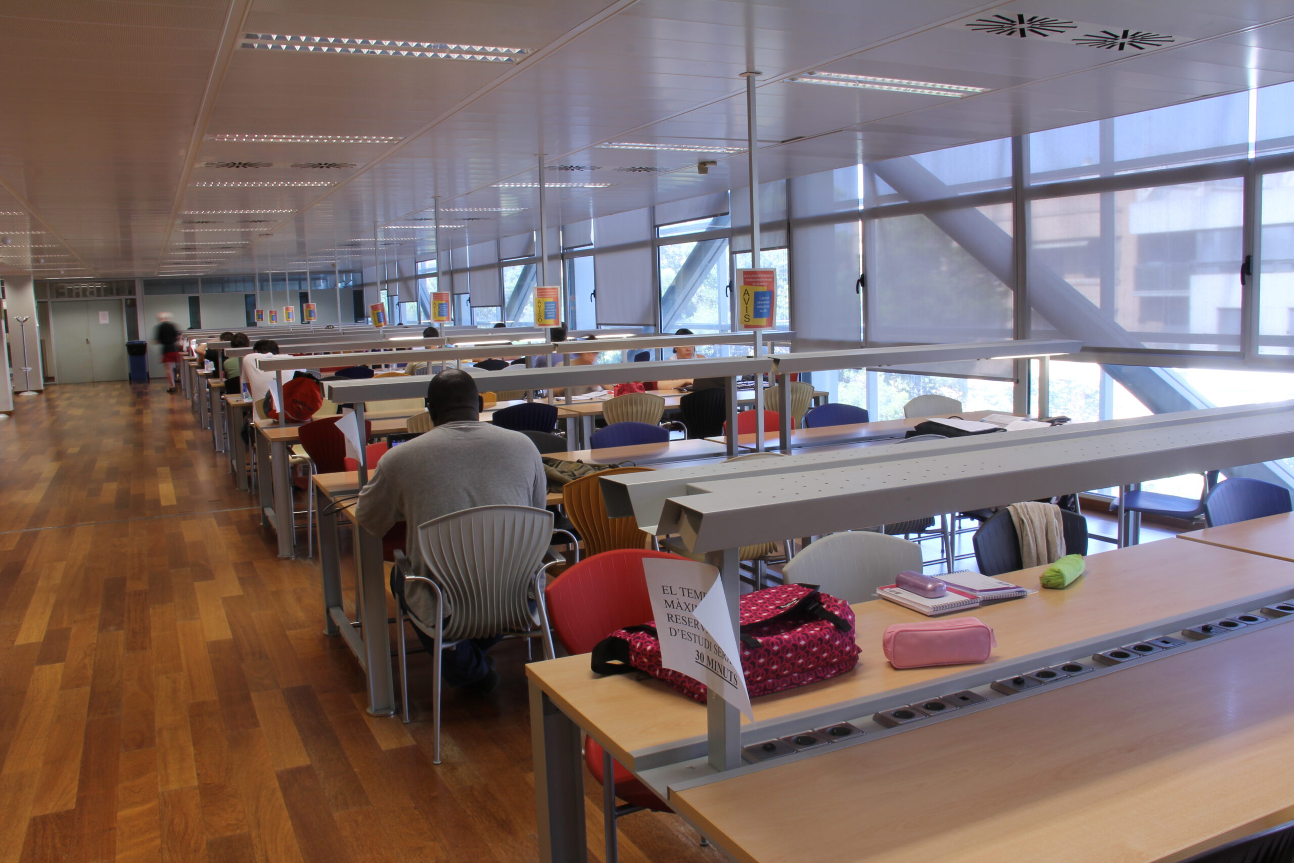 Torrent amplía el horario de bibliotecas para la temporada de exámenes