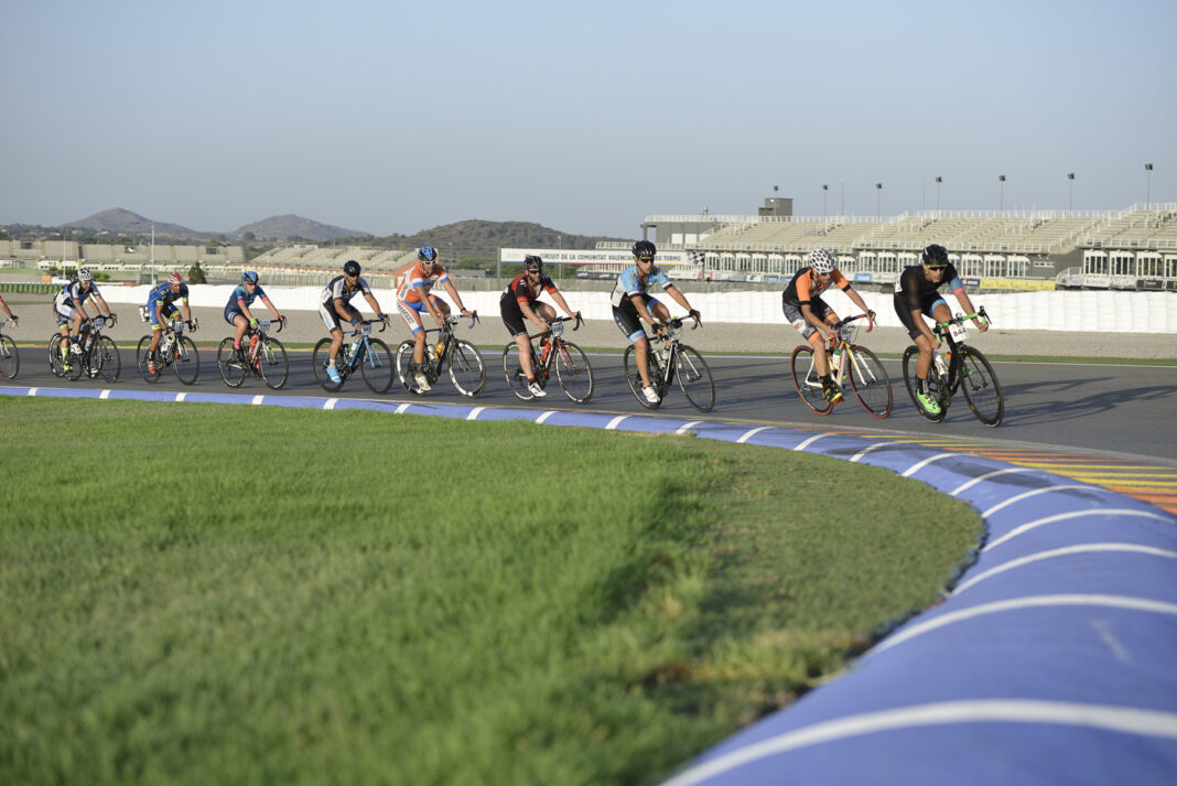 El Circuit Ricardo Tormo celebra este fin de semana las 24 Horas Cyclo Circuit