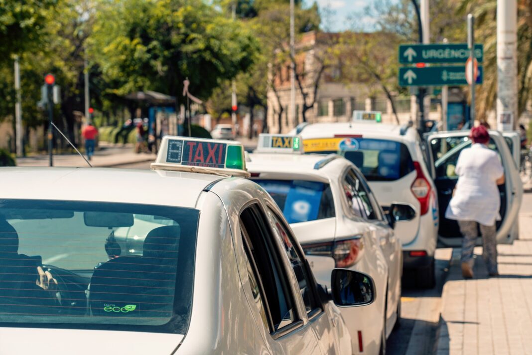 Cerca de 4.400 taxistas han recibido las ayudas directas de la Generalitat Valenciana para hacer frente a los efectos de la COVID-19