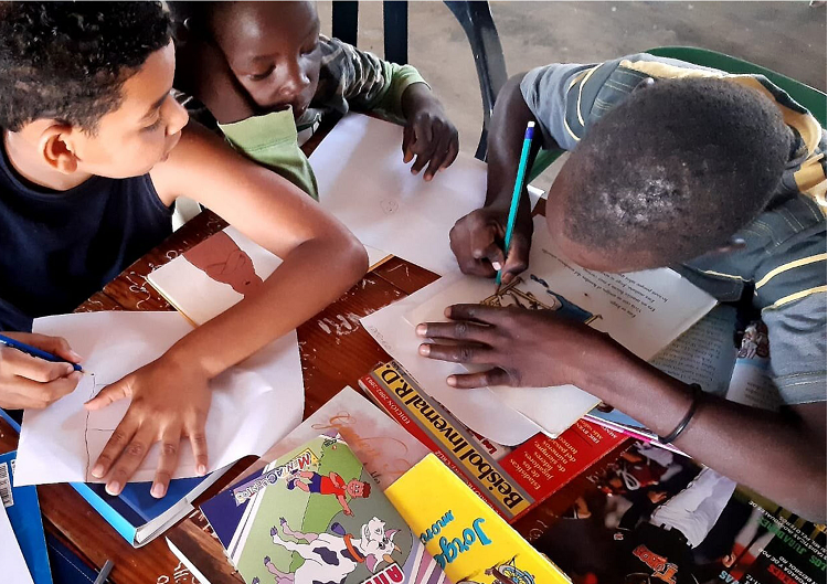 La Biblioteca Solidaria Misionera de Valencia enviará a República Dominicana 300.000 libros para fomentar la lectura de niños y jóvenes de sectores “más vulnerables”