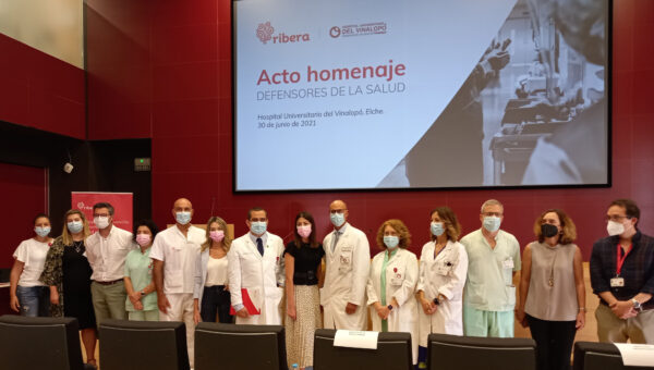 El Hospital del Vinalopó dedica la XI edición del acto homenaje “Defensores de la salud” a la lucha contra el COVID19