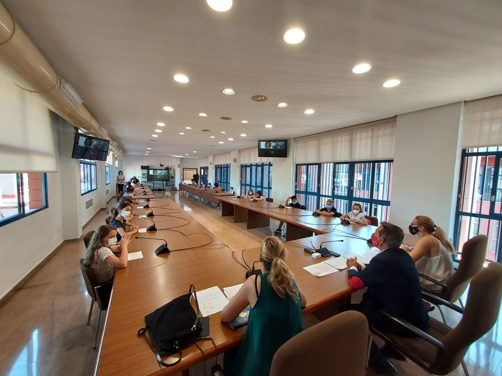La infancia de Chirivella traslada al Ayuntamiento un centenar de propuestas
