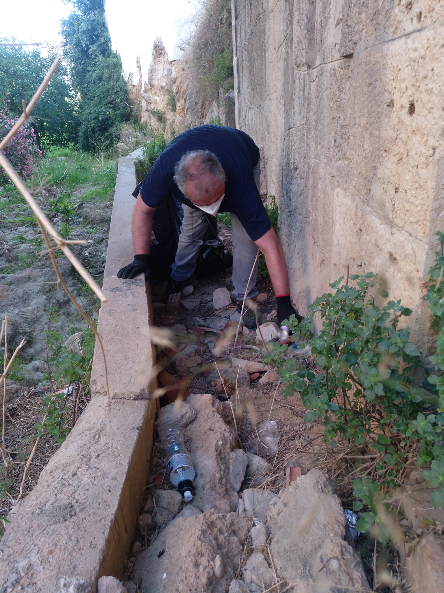 Arranca el voluntariado medioambiental de Chiva