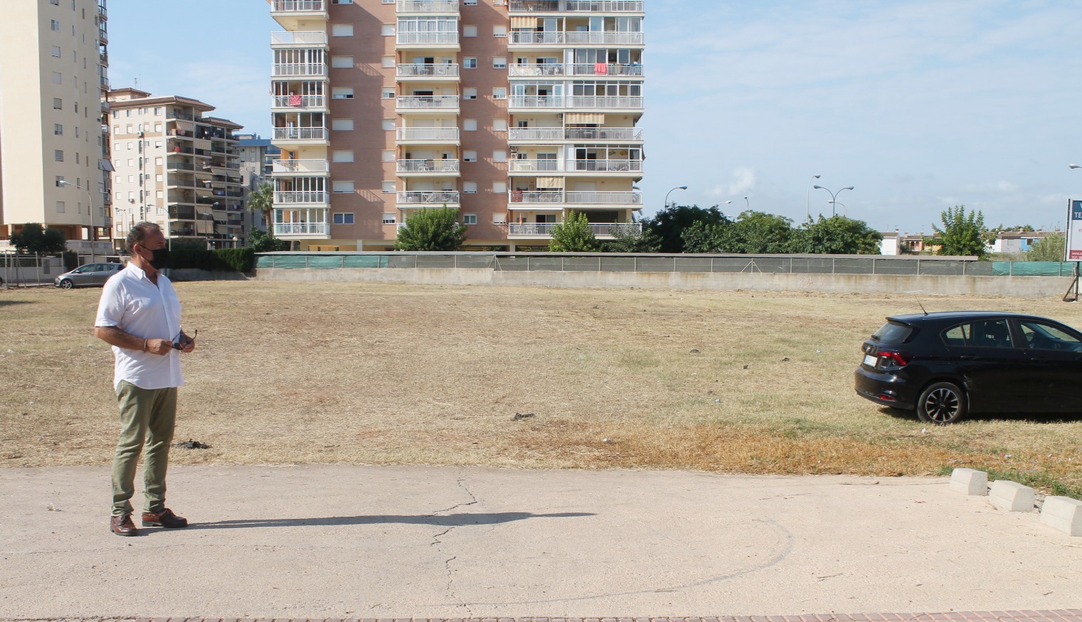 Benicàssim acondiciona un espacio para estacionamiento público en la zona sur de la playa