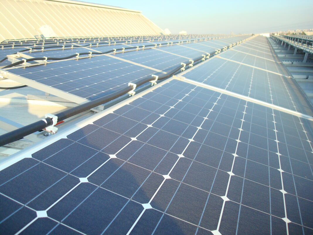 Con Ynni Solar reducirás tu factura energética con las placas solares a coste 0