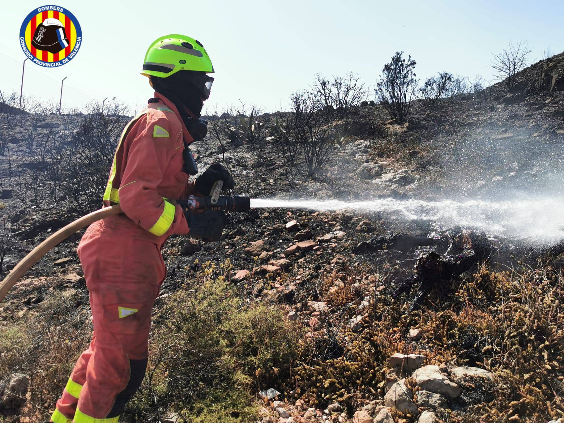 Esta tarde se ha declarado un Incendio Forestal en Cullera que ha obligado a desalojar Aquópolis