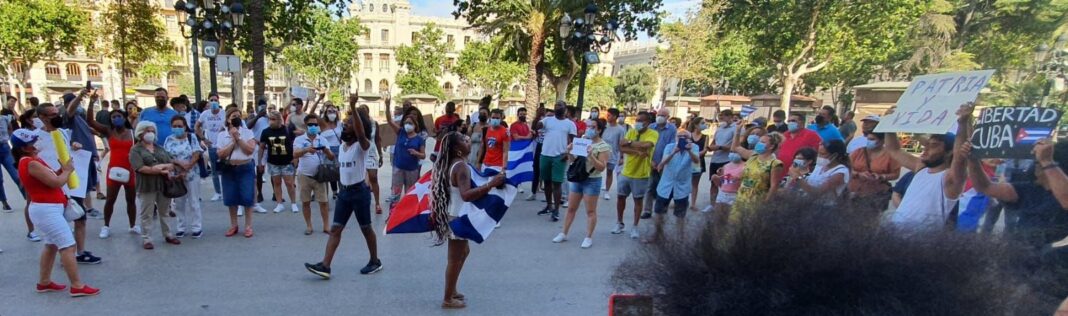 El Gobierno de España da la espalda al pueblo cubano y Unidas Podemos dice que Cuba no es una dictadura