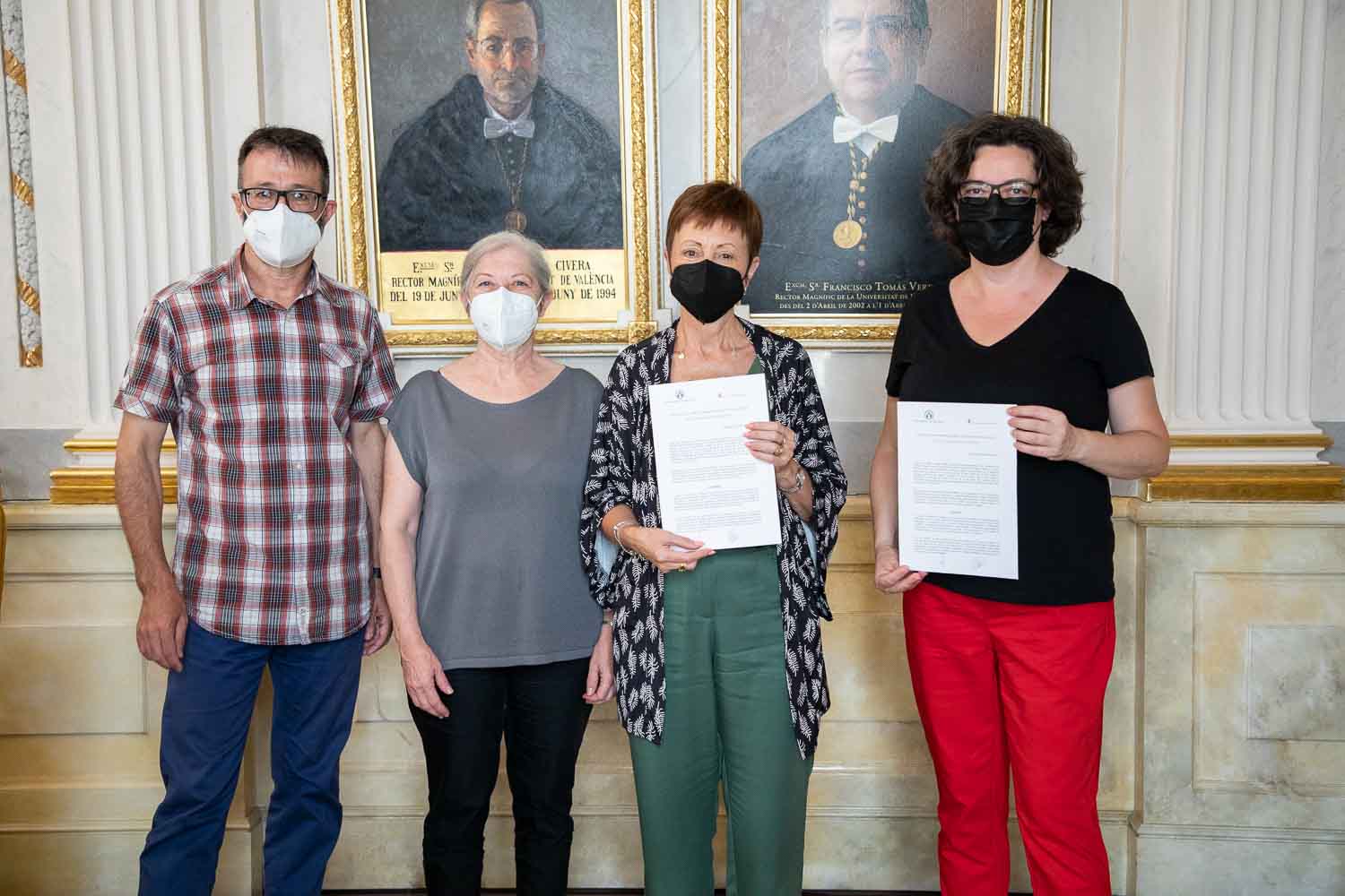La Universitat de Valencia y la catalanista ACPV renuevan su colaboración para seguir ahondando en el catalanismo