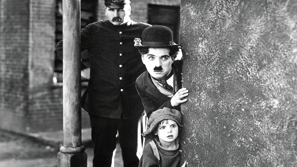 Cultura presenta en la Filmoteca d'Estiu el clásico del cine mudo 'El chico' (1921) de Charles Chaplin