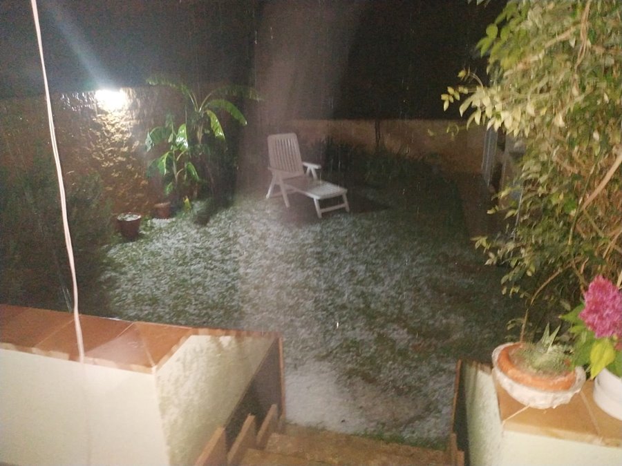 El pedrisco de la pasada tarde y noche provoca daños entre el 50 y el 70% de campos de zonas de Castello