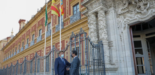 Chimo Puig y Juanma Moreno se reúnen hoy en Sevilla para presionar para conseguir una financiación más justa