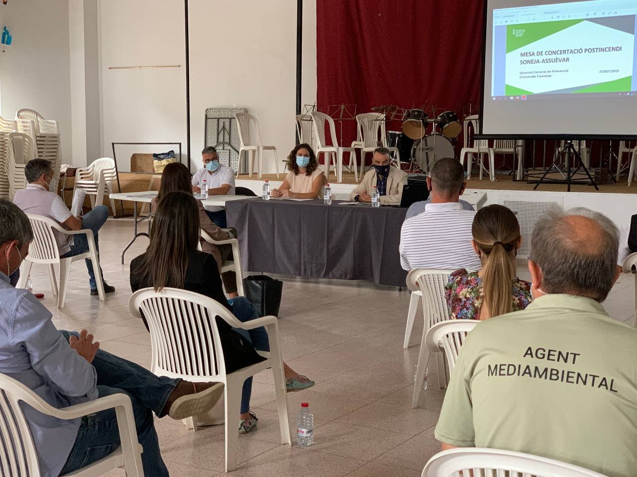 Transición Ecológica programa una batería de actuaciones de restauración de la zona afectada por el incendio de Azuébar