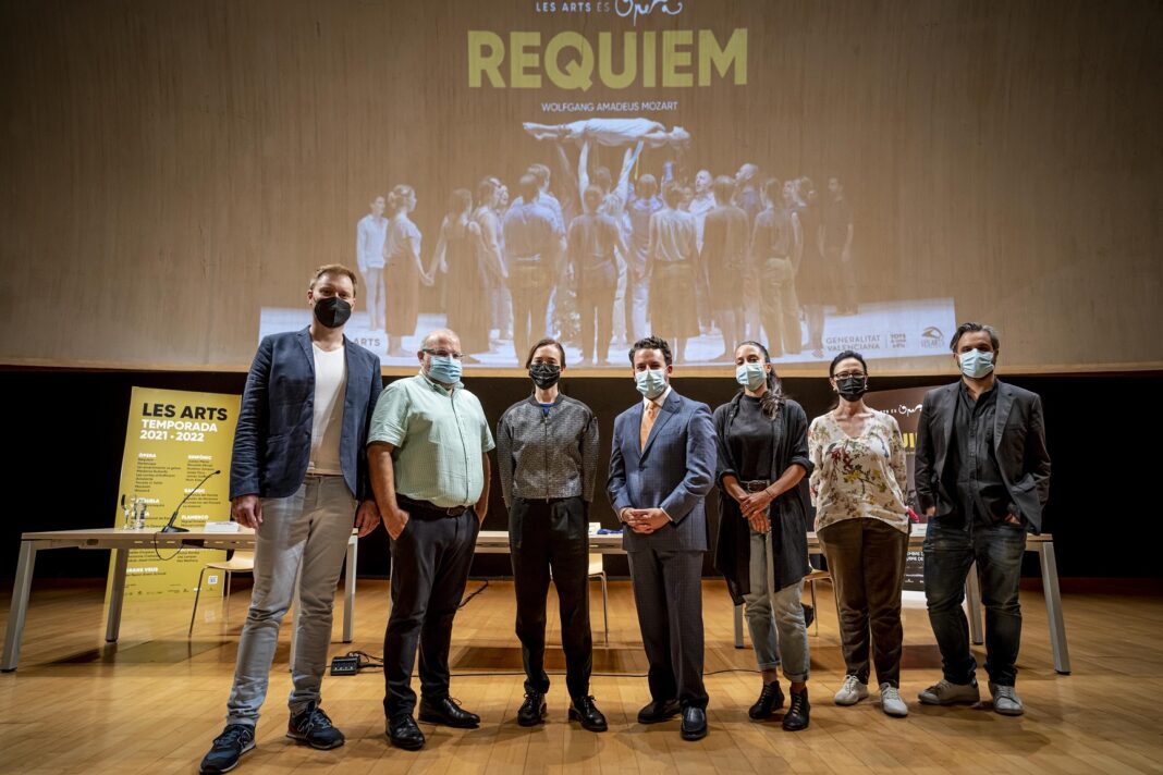 Les Arts estrena en España la versión teatralizada del 'Réquiem' de Mozart ideada por Romeo Castellucci