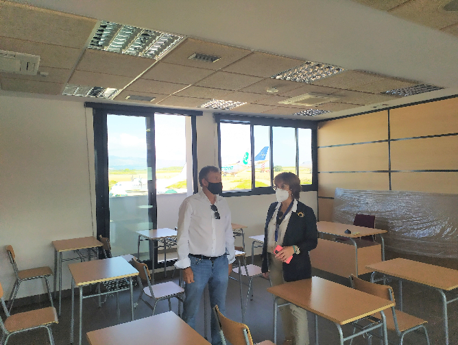 El aeropuerto de Castellón y Educación ultiman la puesta a punto de las instalaciones que acogerán el nuevo ciclo de FP de mantenimiento de aviones