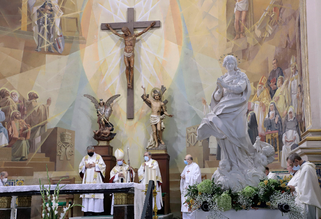 Llega a Valencia la imagen de la Inmaculada traída de Éfeso, en su peregrinación por España