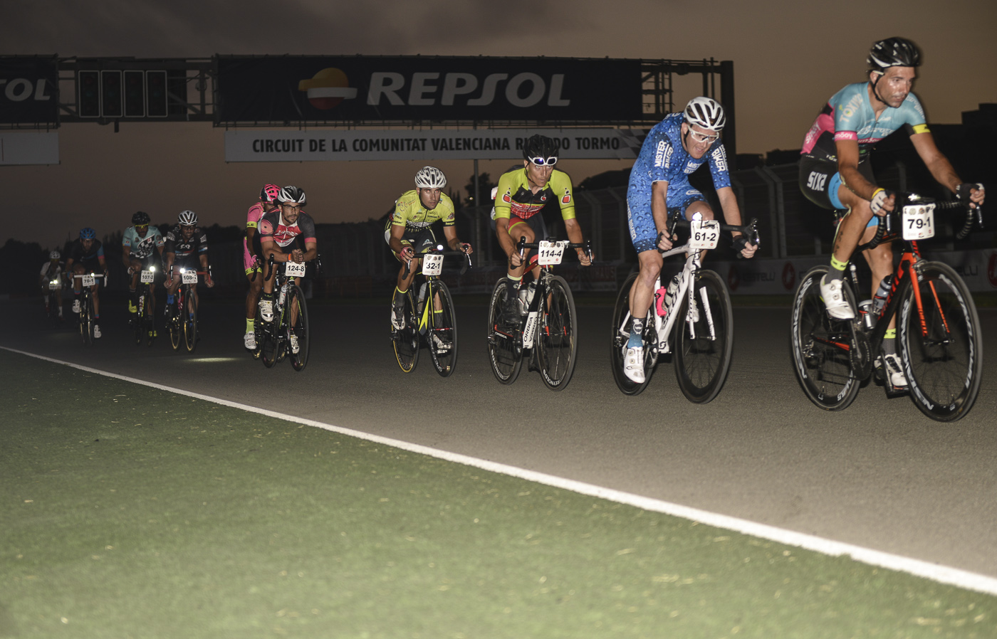 El Circuit Ricardo Tormo celebra el 12h Cycling Fest