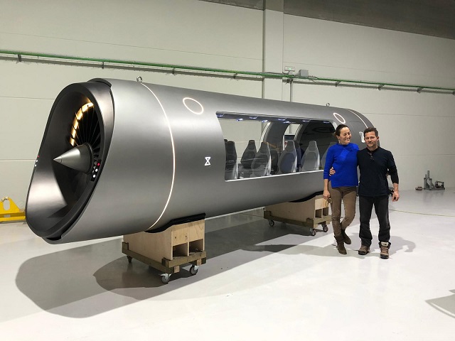 La maqueta del Hyperloop creada en Alboraya se expone en Dubai