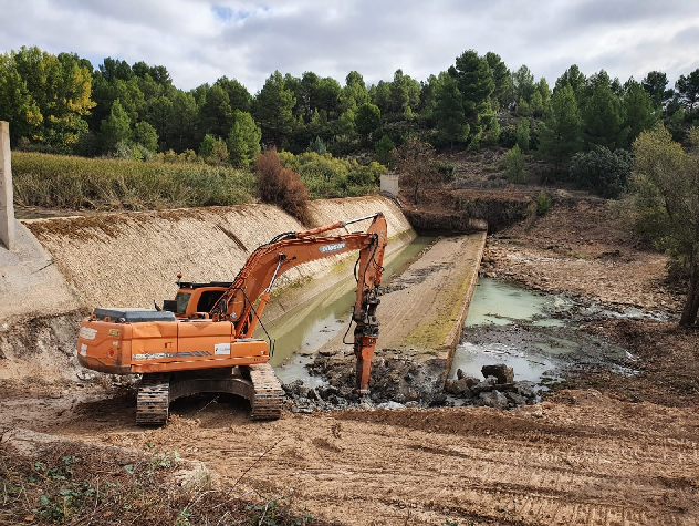 La Confederación Hidrográfica del Júcar inicia la demolición del azud del Torcío
