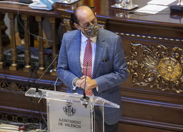Vicente Montañez (VOX): “Compromís sigue aumentando sus agencias de colocación y no deja de contratar a sus amiguetes