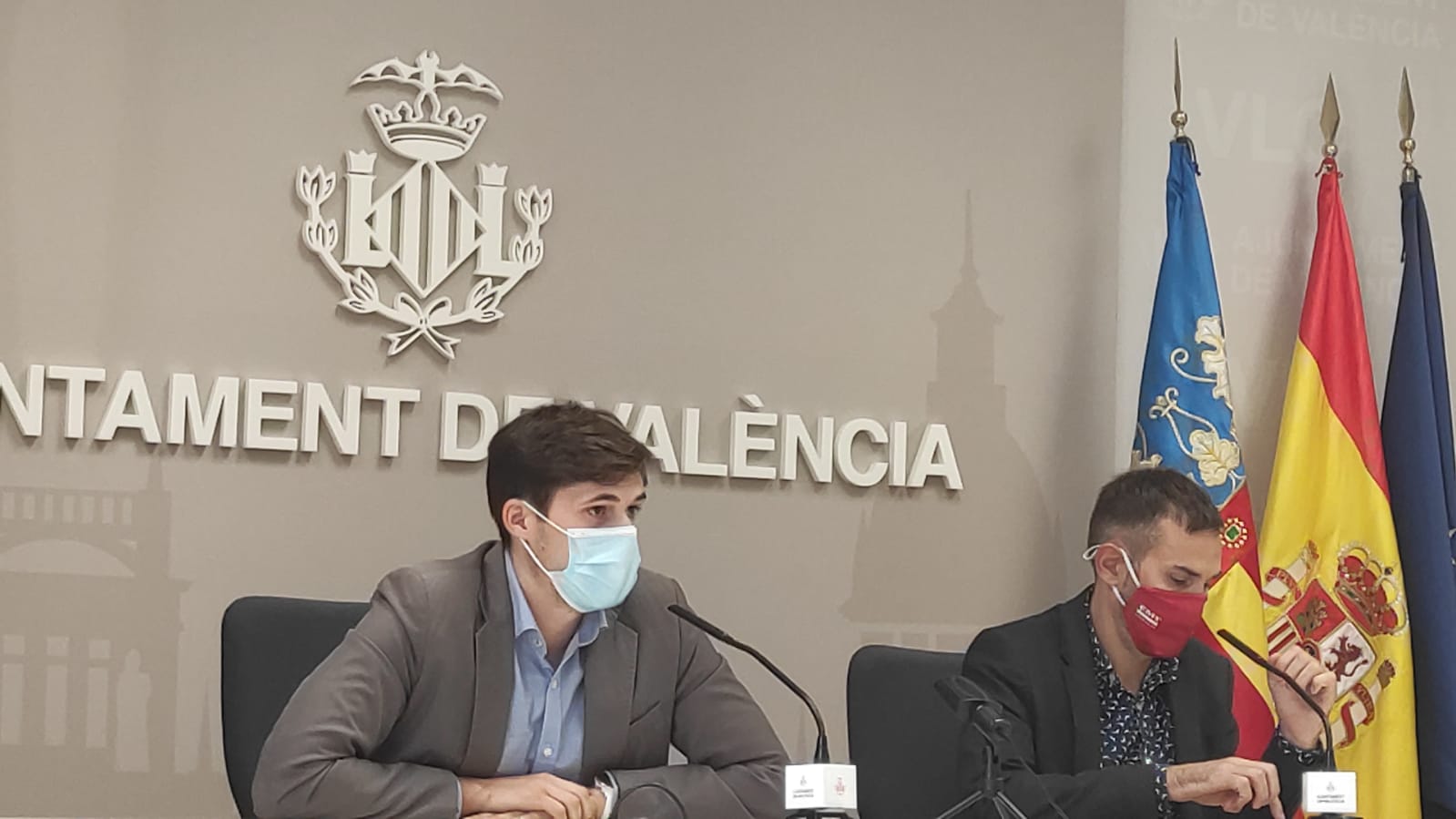 Sergi Campillo abandona la rueda de prensa de la Junta de Gobierno Local tras unas palabras con Borja Sanjuán