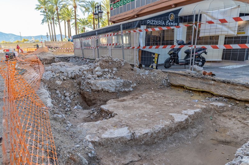 Las obras en el Passeig del Doctor Alemany sacan a la luz la histórica torre de Santa Ana