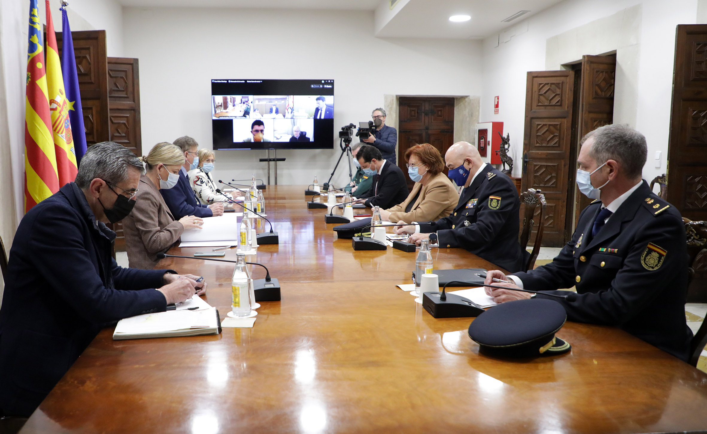 Reunión de coordinación para abordar al entrada en vigor inminente del certificado COVID en la Comunitat Valenciana