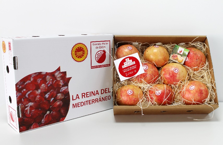 La DOP enviará 250 cajas gratuitas de granadas de Elche a los valencianos que viven fuera por Navidad