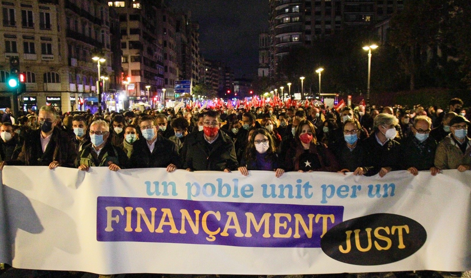 Miles de valencianos claman por una mejor financiación que sigue prometida pero que nunca acaba de llegar