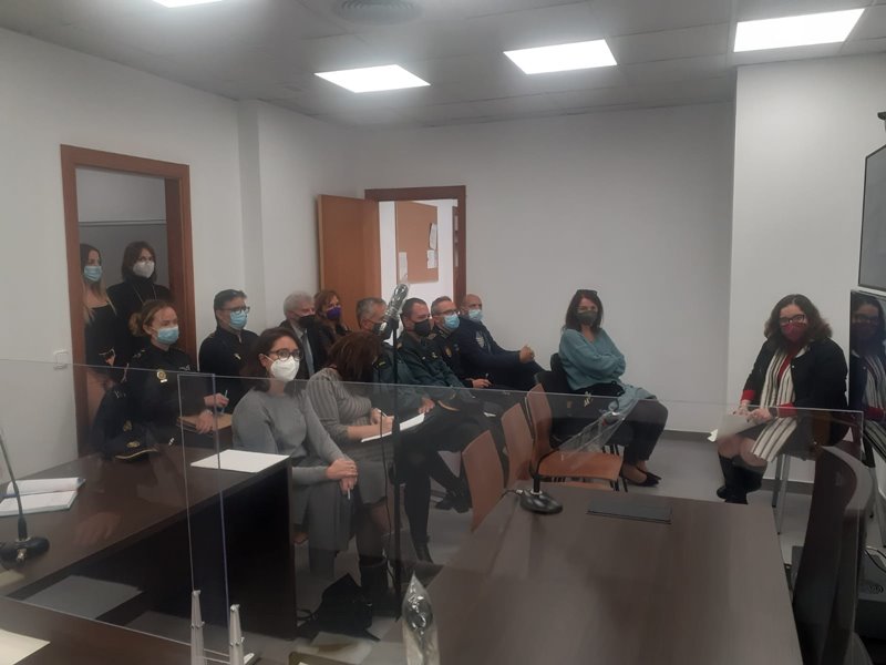 Reunión de coordinación de asuntos de violencia de género del partido judicial de Sagunto convocada por la juez Begoña Tárrega