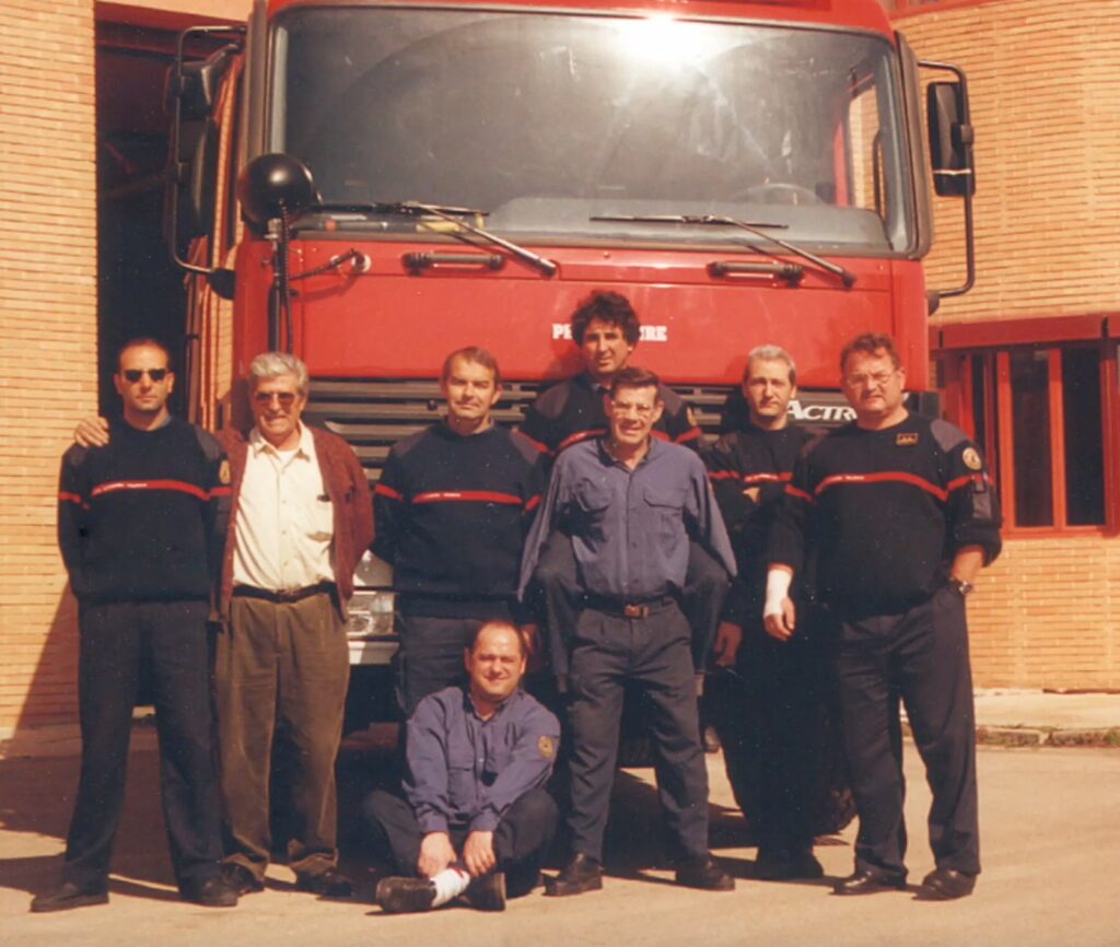Un documental recorre los 35 años del parque de bomberos de Gandia